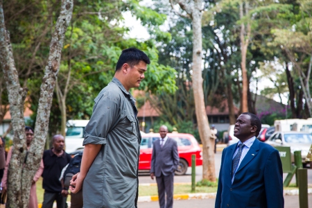 Yao Ming and the Director of Kenya Wildlife Service